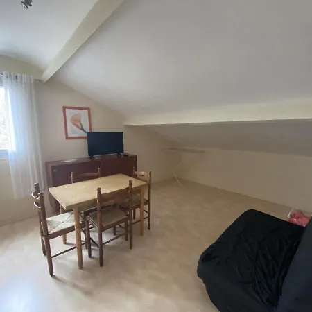 T2 En Centre-ville De Avec Wi-fi, Proche Thermes Et Commerces - Fr-1-541-72 דירה *